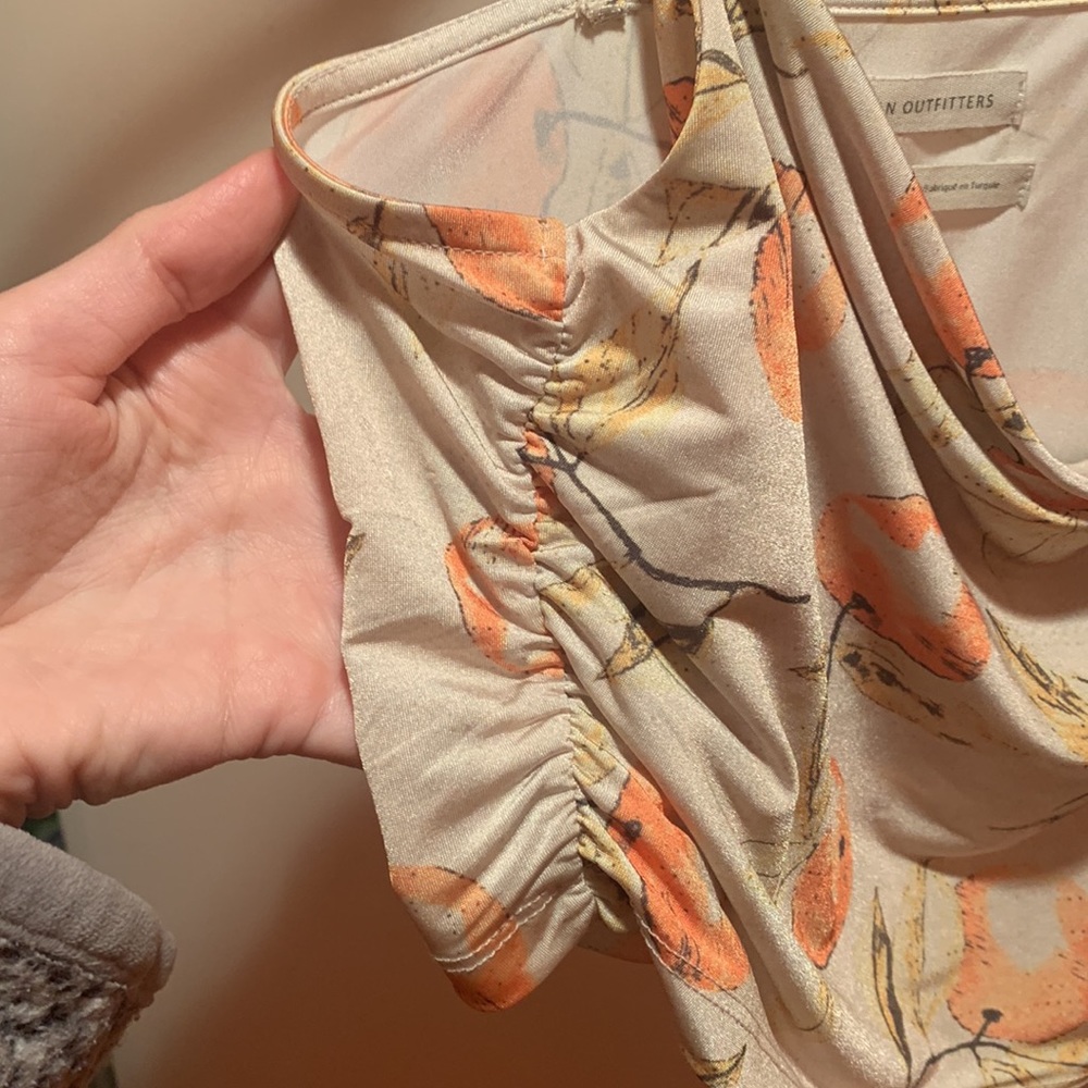 Urban Outfitters polyester crop top - Picture 4 of 5